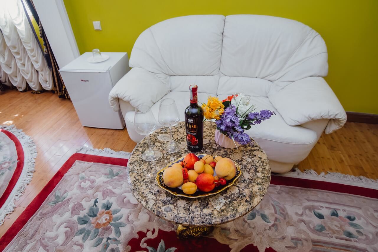 Отель Hotel Queen-Batumi Батуми-30