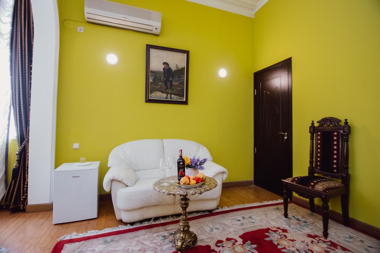 Отель Hotel Queen-Batumi Батуми-31