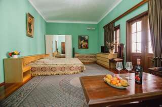 Отель Hotel Queen-Batumi Батуми Апартаменты с балконом-7